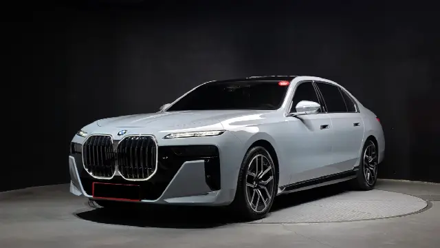 BMW 7 Series 2022, 7 843 км