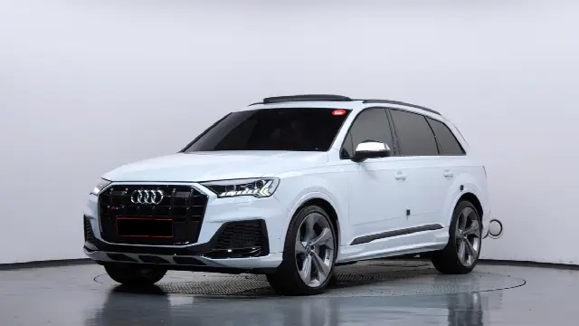 Audi SQ7 2023, 12 604 км