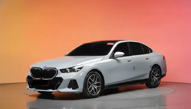 BMW 5 Series 2023, 7 692 км