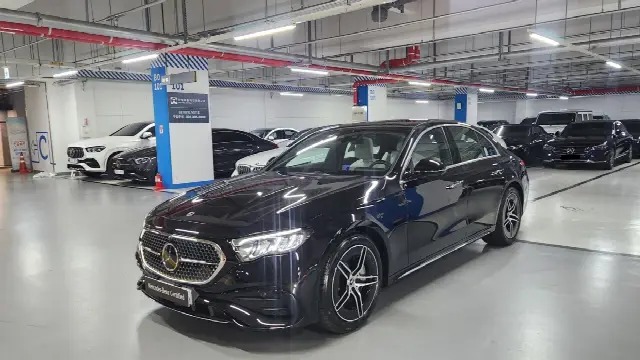 Mercedes-Benz E-Class 2024, новый