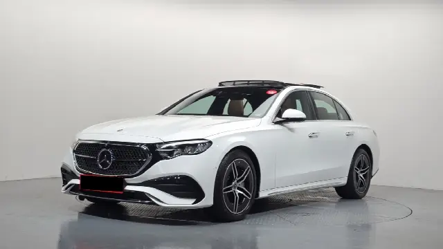 Mercedes-Benz E-Class 2024, новый
