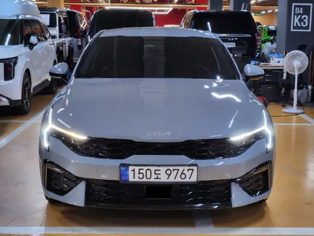 Kia K5 2023, 13 000 км