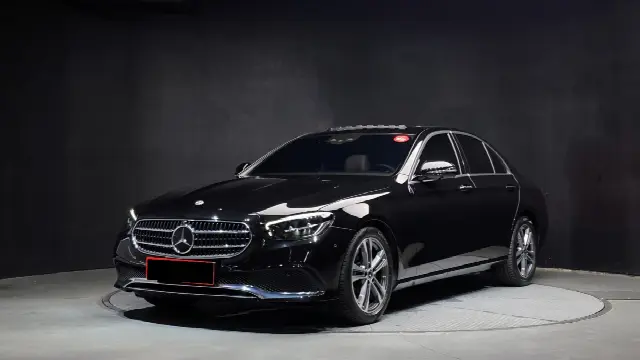 Mercedes-Benz E-Class 2016, 25 854 км