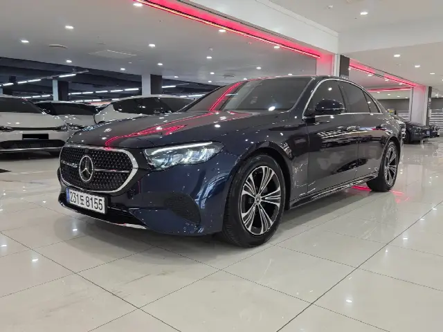 Mercedes-Benz E-Class 2024, 40 999 км