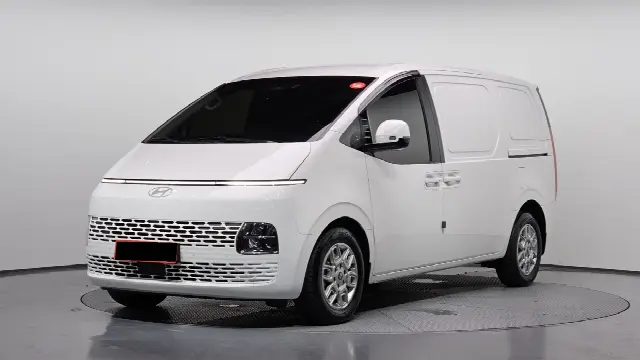 Hyundai Staria 2021, 50 674 км