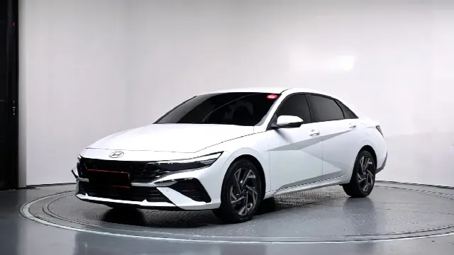 Hyundai Avante 2023, 7 623 км