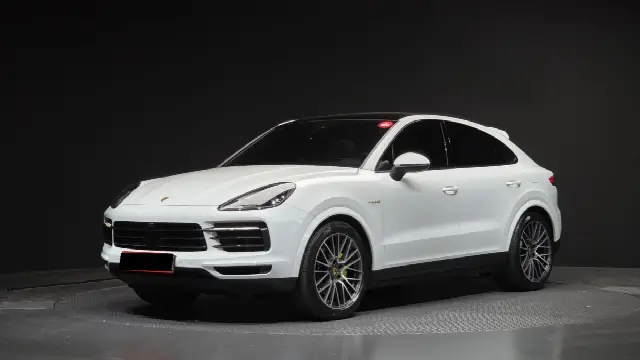 Porsche Cayenne 2019, 56 178 км