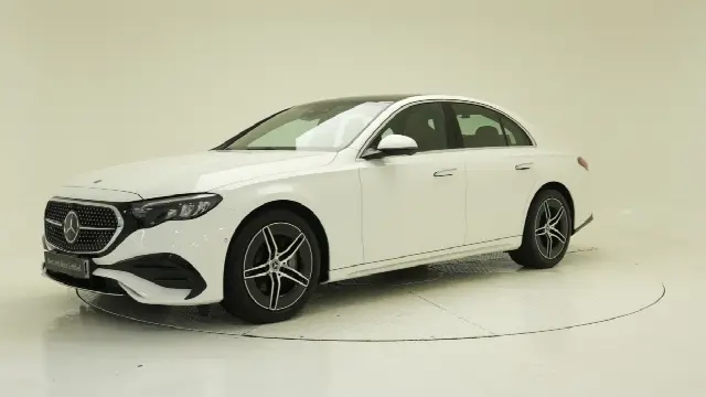 Mercedes-Benz E-Class 2024, новый