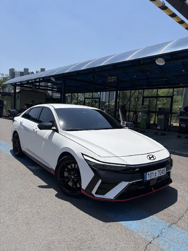 Hyundai Avante 2023, 10 400 км