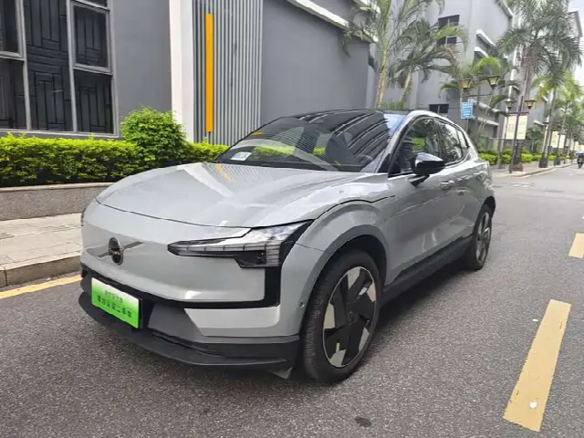 Volvo EX30 2025, 47 000 км