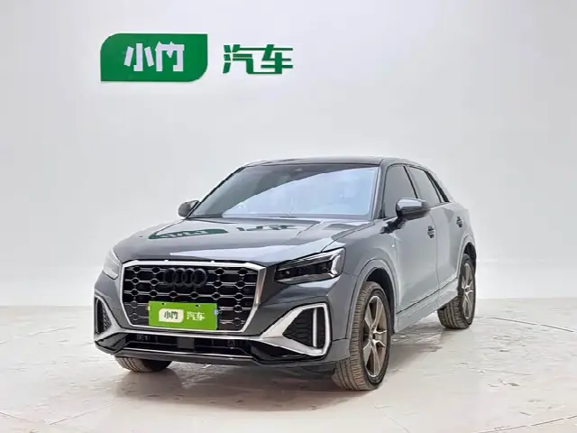 Audi Q2L 2022, 27 000 км