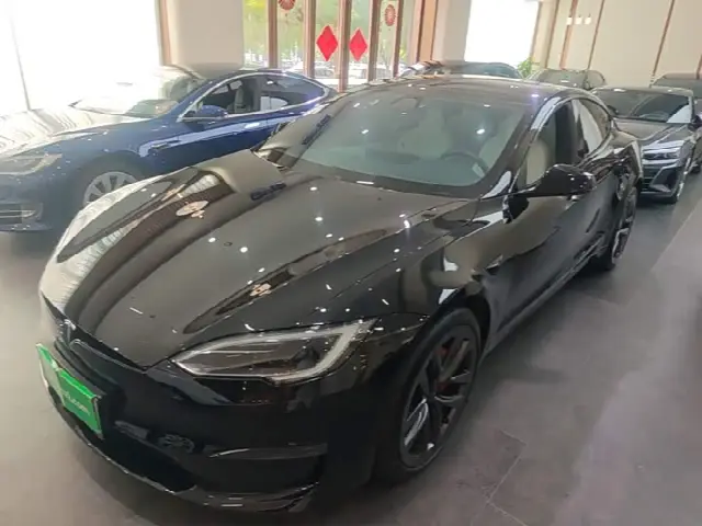 Tesla Model S 2023, 43 100 км