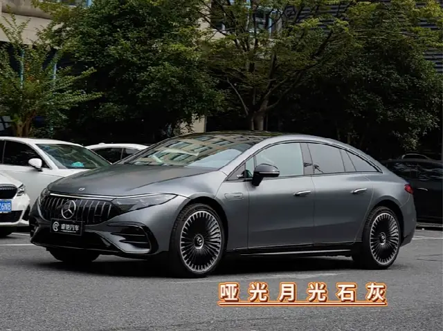 Mercedes-Benz EQS AMG 2023, 4 000 км