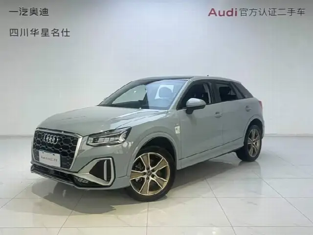 Audi Q2L 2023, 13 100 км