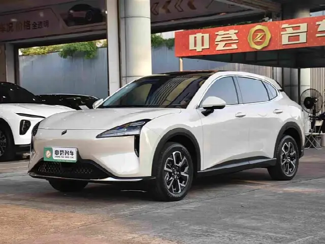 Baojun E6 2026, новый