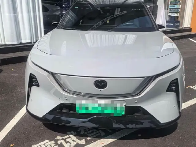 Mazda EZ-60 2025, 9 300 км