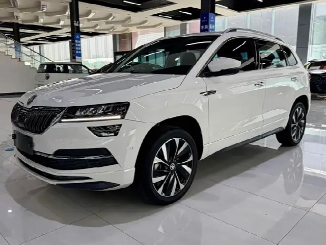 Skoda Karoq 2023, 34 000 км