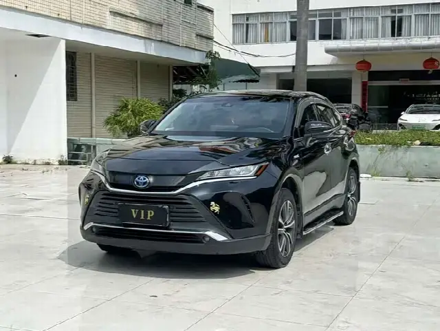 Toyota Harrier 2022, 32 000 км