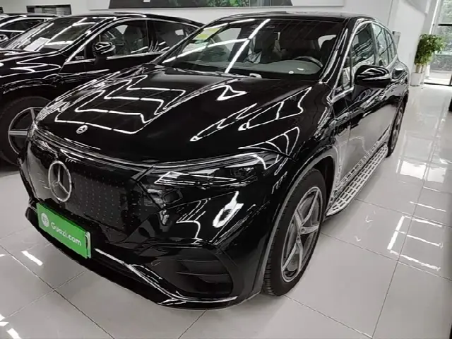 Mercedes-Benz EQS SUV 2025, новый