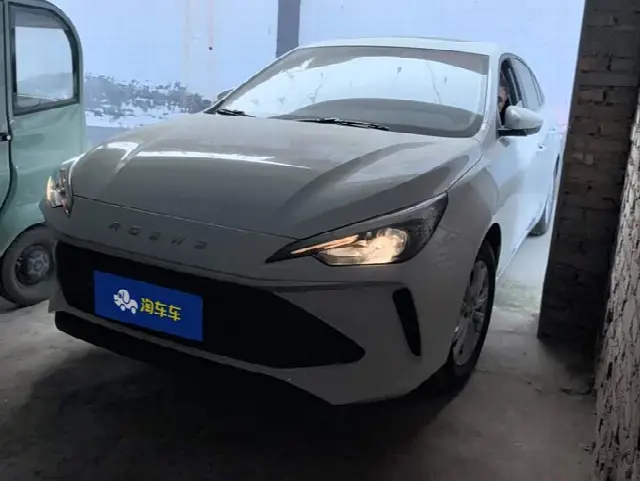 Roewe i5 2023, новый