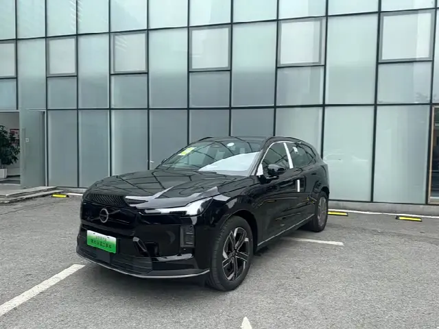 Volvo XC70 Hybrid 2027, новый