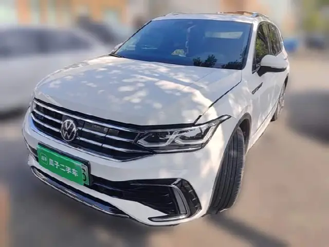 Volkswagen Tiguan L Hybrid 2023, 57 000 км