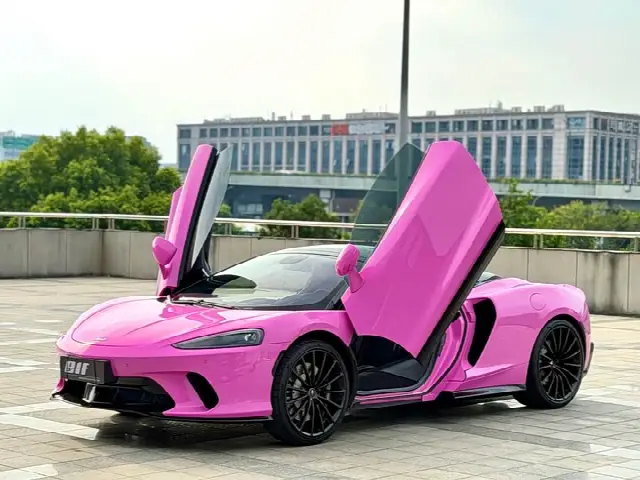 McLaren GT 2019, 11 000 км