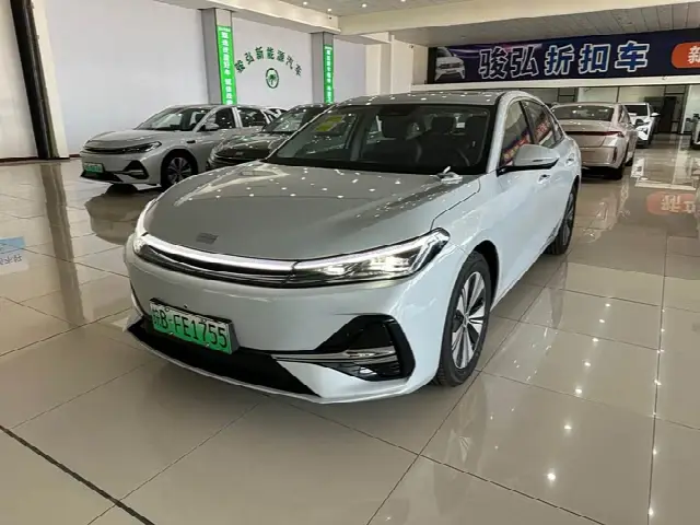 Geely Galaxy A7 2025, новый