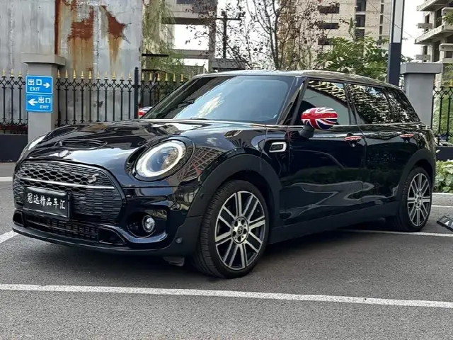 Mini Clubman 2023, 30 000 км