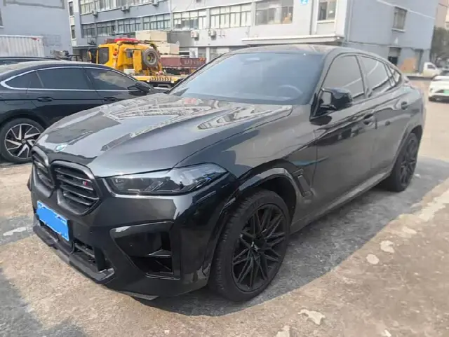 BMW X6 M 2023, 5 000 км