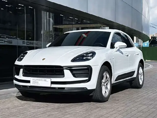 Porsche Macan 2024, 24 000 км