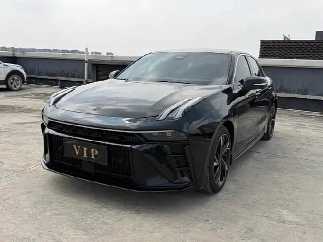 Lynk & Co 03 2023, 20 000 км