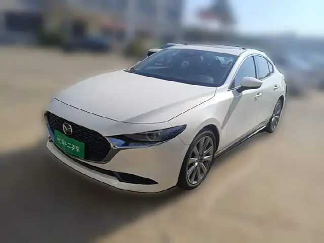 Mazda 3 (Axela) 2022, 36 800 км