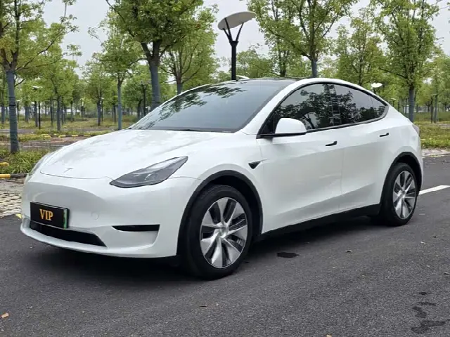Tesla Model Y 2022, 32 000 км