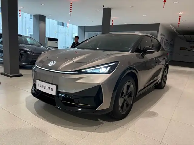 Volkswagen ID.Unyx 06 2024, 45 500 км