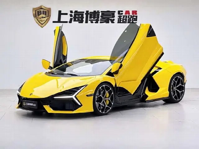 Lamborghini Revuelto 2023, 2 300 км