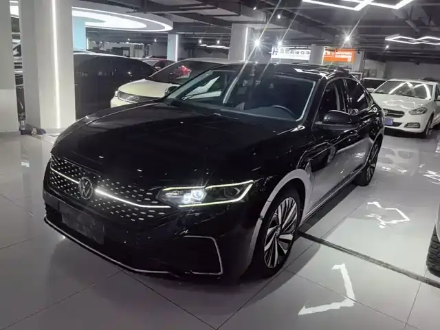 Volkswagen Passat 2022, 70 200 км