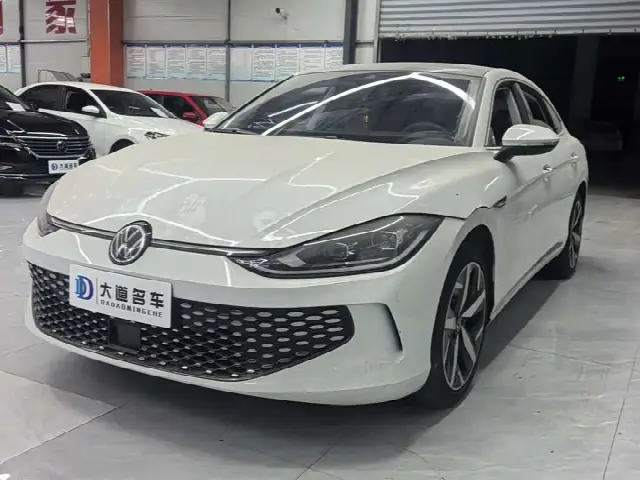 Volkswagen Lamando L 2024, 9 900 км
