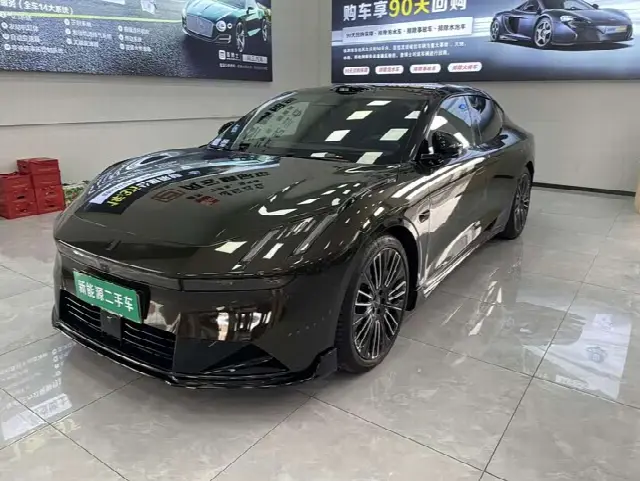 Lynk & Co 30 EM-P Hybrid 2025, 8 700 км