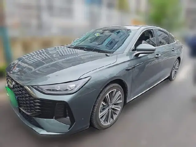 Chery Arrizo 8 2025, 17 300 км