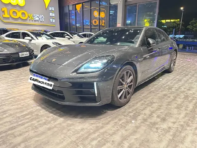 Porsche Panamera 2024, 21 000 км