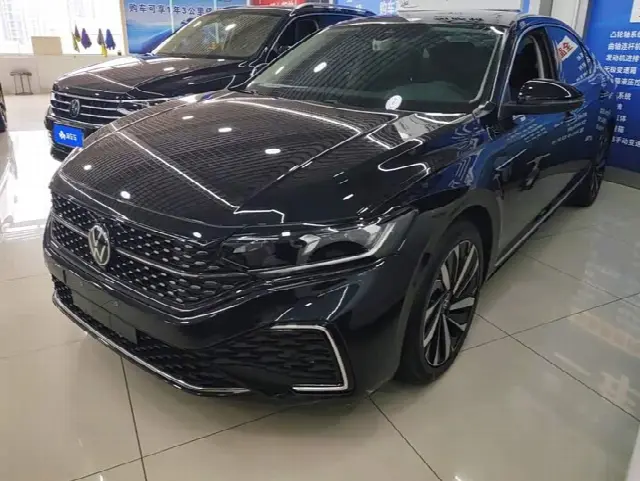 Volkswagen Passat 2022, 41 600 км