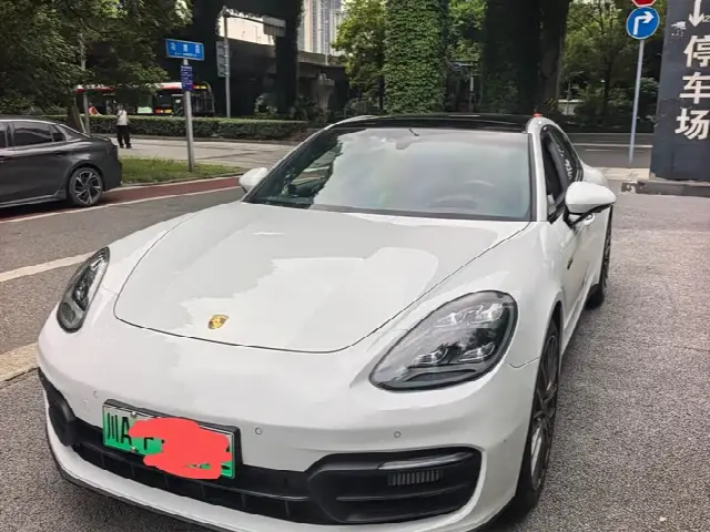 Porsche Panamera Hybrid — фото из объявления