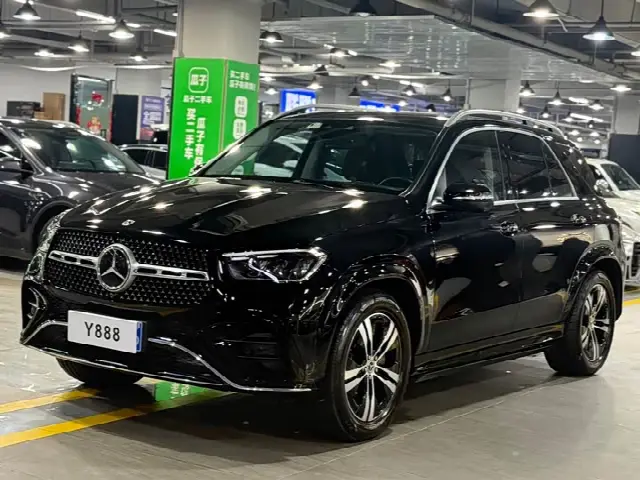 Mercedes-Benz GLE-Class 2024, 30 000 км