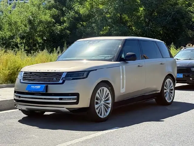 Land Rover Range Rover 2023, 6 400 км