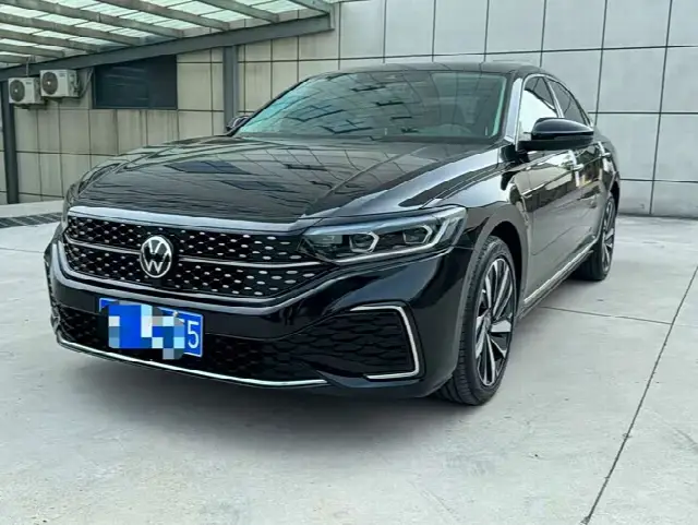 Volkswagen Passat 2022, 70 000 км