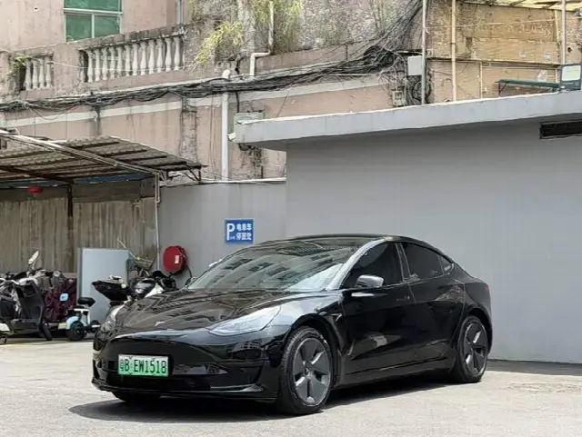 Tesla Model 3 2022, 70 000 км