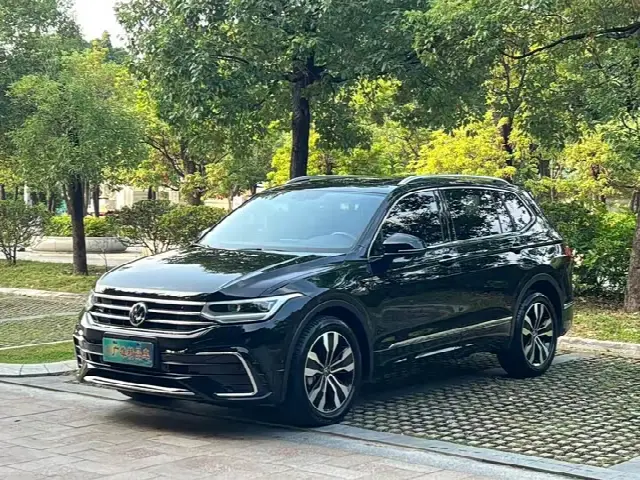 Volkswagen Tiguan L Pro 2022, 44 000 км