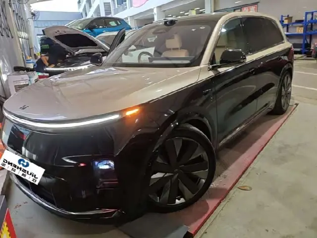 LiXiang L9 2026, 7 300 км