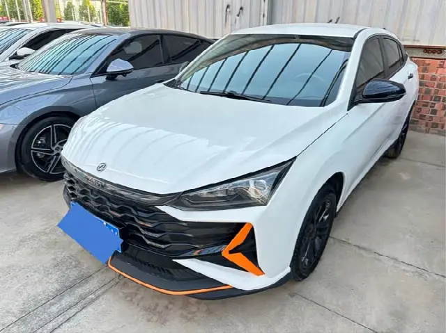 Dongfeng Aeolus Yixuan 2024, 10 000 км